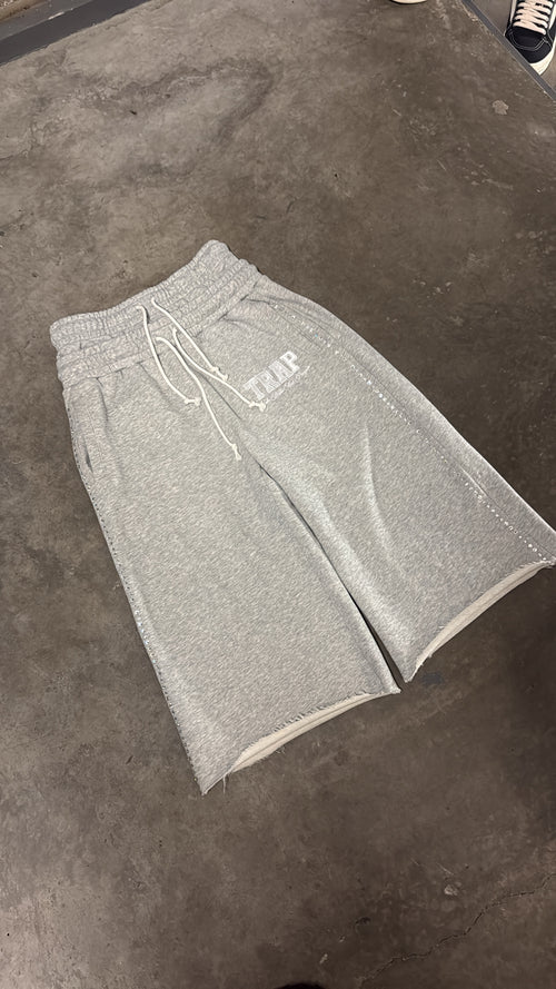 GREY TRAP 3/4 SHORTS